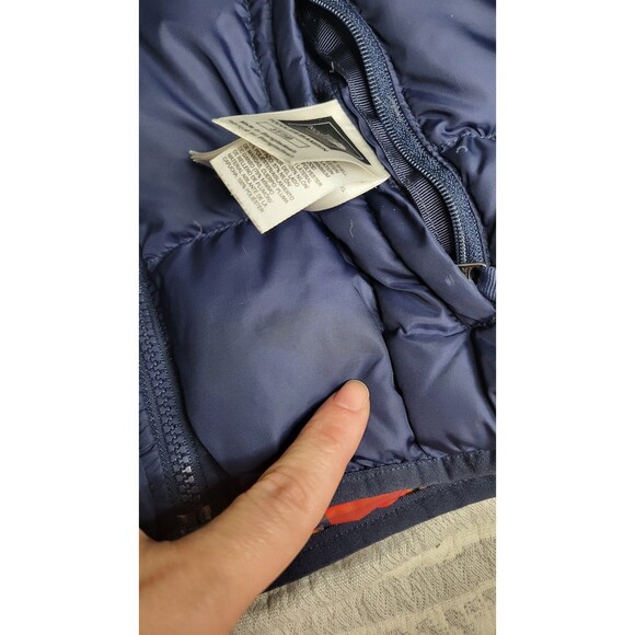 The North Face Toddler 3T 550 Reversible Down Puffer Jacket – Navy & Red Plaid - Picture 11 of 11